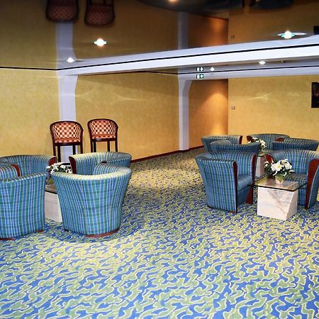 Hotel Le Pole Europeen Aubange Exterior photo