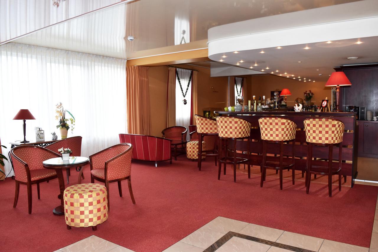 Hotel Le Pole Europeen Aubange Exterior photo